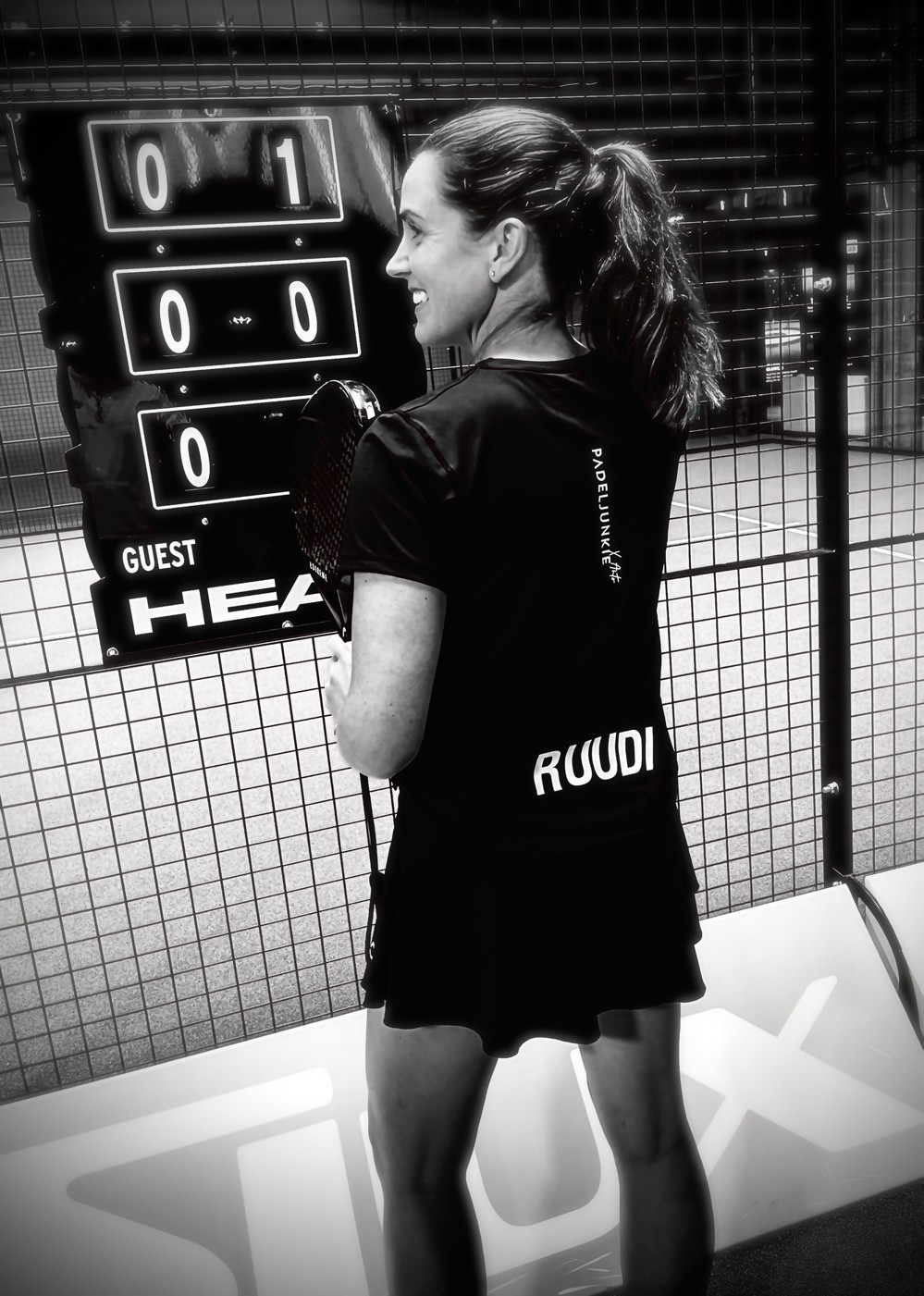 Ingunn på padelbanen